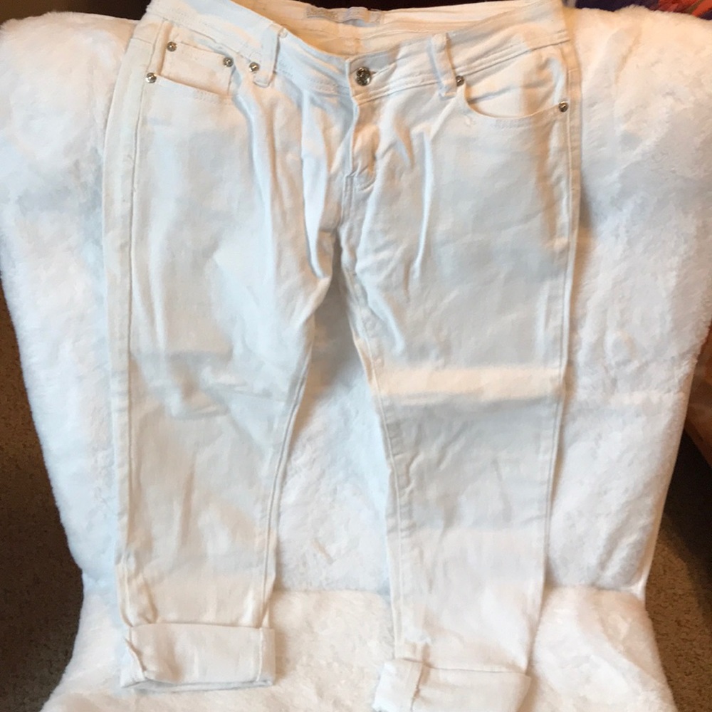 White capris